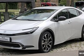 Kirayə maşınlar: Niyə "Toyota Prius"a üstünlük verilir?