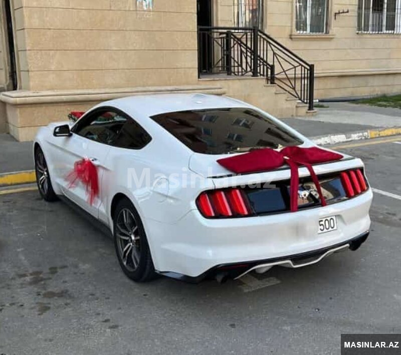Ford Mustang, 2020 il