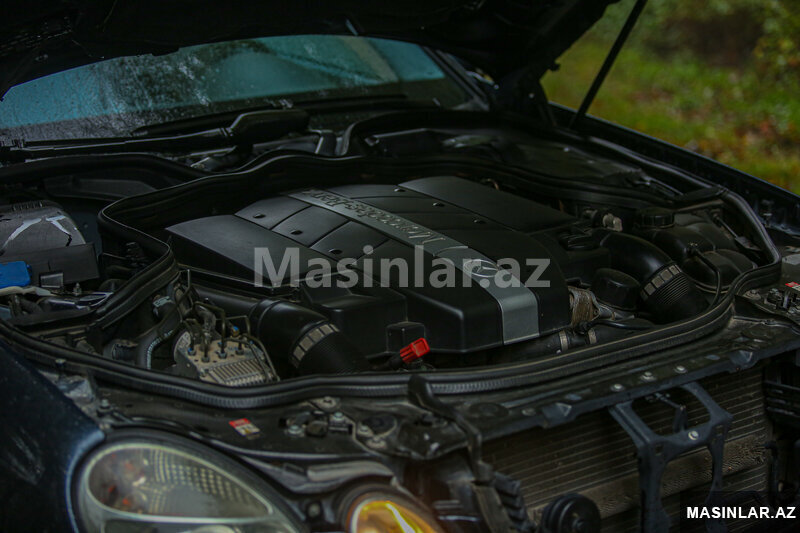 Mercedes Mercedes E 240, 2004 il Mercedes Mercedes E 240, 2004 il
