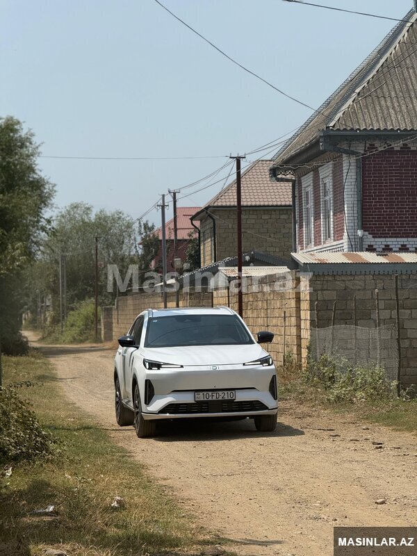 Changan Q05, 2025 il Changan Q05, 2025 il