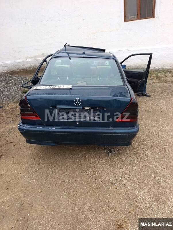 Mercedes C180, 1998 il Mercedes C180, 1998 il