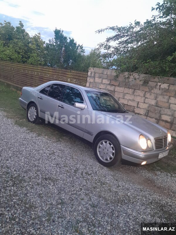 Mercedes E class, 1997 il Mercedes E class, 1997 il