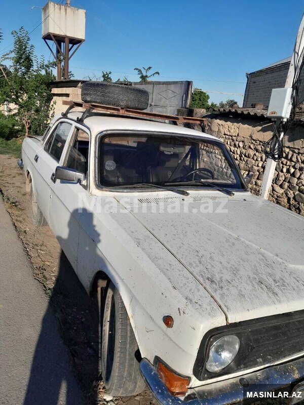 GAZ 2410, 1990 il GAZ 2410, 1990 il