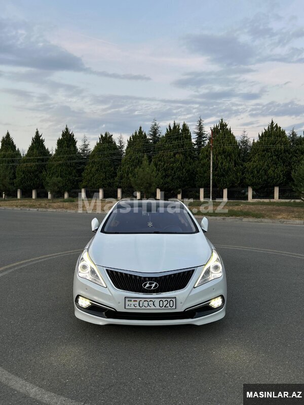 Hyundai Grandeur, 2.2, 2015 il Hyundai Grandeur, 2.2, 2015 il