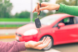 Avtomobilin satışı zamanı hansı nüanslar problem yarada bilər?