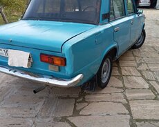 Lada (vaz) 21011, 1981 il