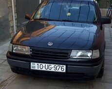 Opel vectra, 1992 il