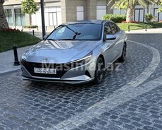 Hyundai Elantra, 2023 il