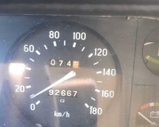 LADA 0107, 1988 il