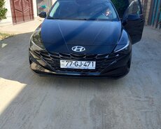 Hyundai Elantira, 2022 il