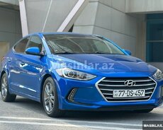 Hyundai Elantra,