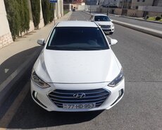 Hyundai Elantra, 2019 il