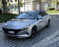 Hyundai Elantra, 2021 il