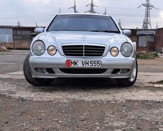Mercedes E200, 2000 il