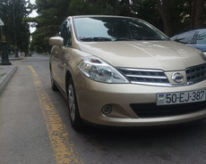 Nissan Tiida 2012