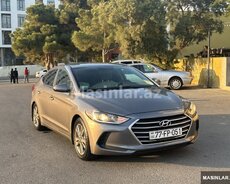 Hyundai Elantra, 2016 il