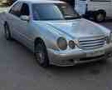 Mercedes E 220, 2001 il