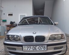 BMW 323, 2001 il