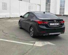 Hyundai Elantra  icarəsi