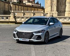 Hyundai Elantra Sport, 2017 il