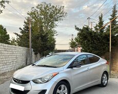 Hyundai Elantra, 2011 il