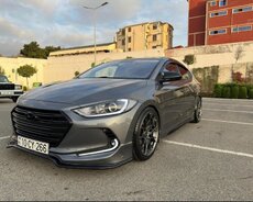 Hyundai Elantra, 2017 il