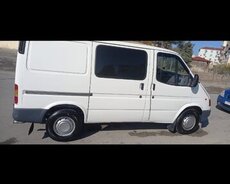 Ford Transit, 2000 il