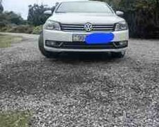 Volkswagen Passat, 2013 il