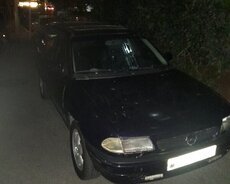 Opel Astra, 1995 il