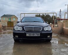 Mercedes C230, 2006 il