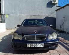 Mercedes 2400, 2000 il