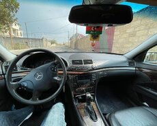 Mercedes E Class-E 220, 2003 il