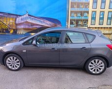 Opel Astra J, 2011 il