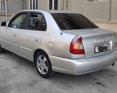 Hyundai Accent, 2002 il