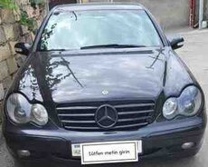 Mercedes C 200, 2001 il