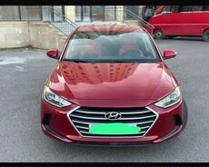 Hyundai Elantra, 2017 il