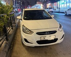 Hyundai Accent, 2012 il