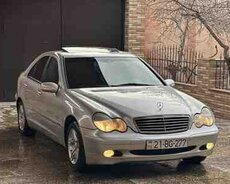 Mercedes C 200, 2001 il