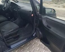 Opel Zafira, 2000 il