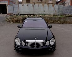 Mercedes E320, 2005 il