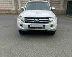 Mitsubishi Pajero, 2012 il