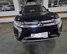 Mitsubishi Outlander, 2019 il