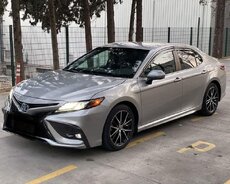 Toyota Camry, 2017 il