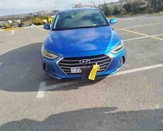 Hyundai Elantra, 2017 il