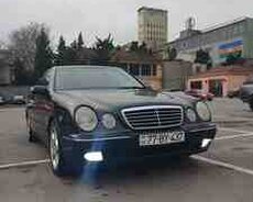 Mercedes E 320, 2000 il