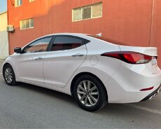 Hyundai Elantra, 2015 il