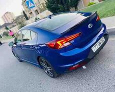 Hyundai Elantra, 2019 il