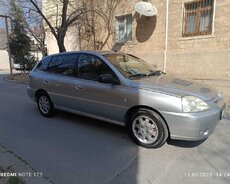 Kia Rio, 2004 il