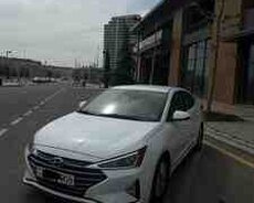 Hyundai Elantra, 2019 il