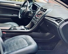 Ford Fusion, 2020 il